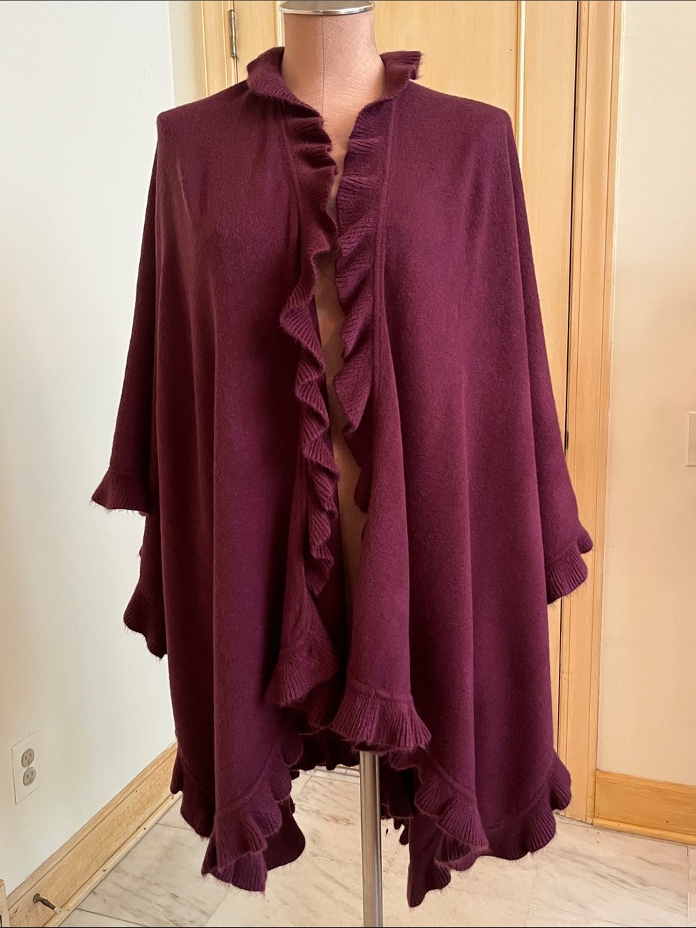 COLLECTION EIGHTEEN Romantic Fall Holiday Plum Ruffle Trim Open Wrap Sweater O/S